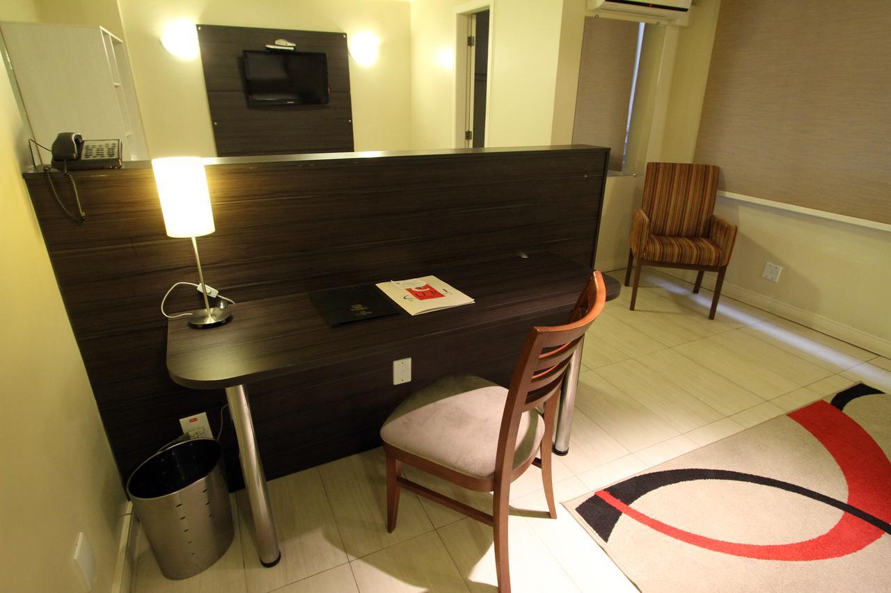 Hotel Curi Executive Pelotas Esterno foto